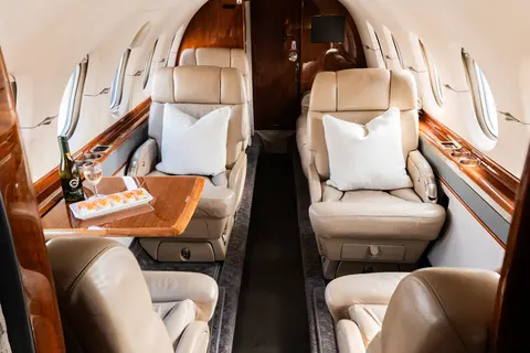 900XP Private Jet Charter, photograph 4