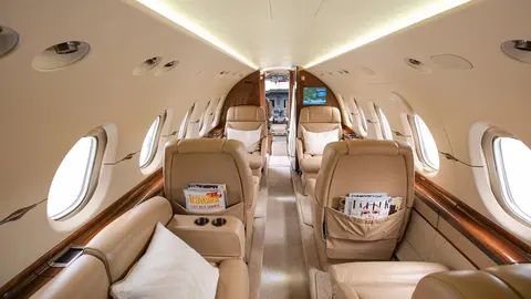 900XP Private Jet Charter, photograph 6