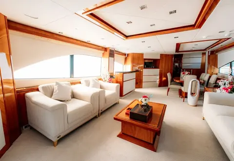 Aarna Yacht Charter in Dubai, photograph 11