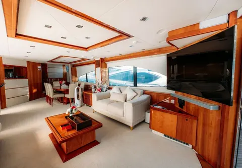 Aarna Yacht Charter in Dubai, photograph 12