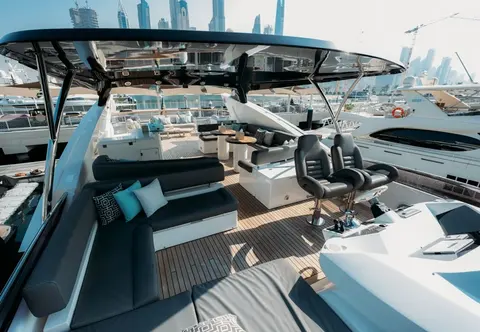Aarna Yacht Charter in Dubai, photograph 5