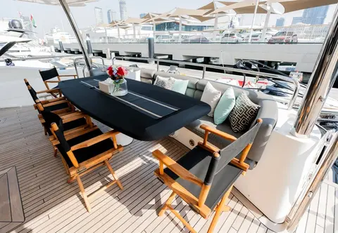 Aarna Yacht Charter in Dubai, photograph 9