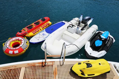 Acionna Yacht Charter, photograph 11