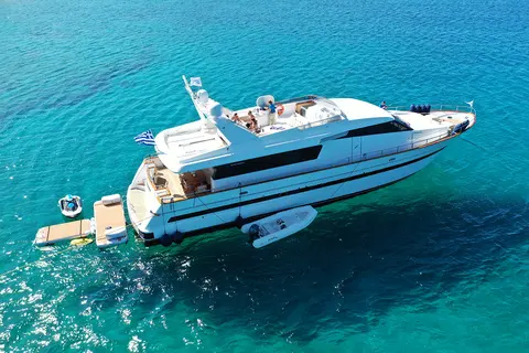 Acionna Yacht Charter, photograph 4