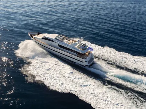 Acionna Yacht Charter, photograph 5