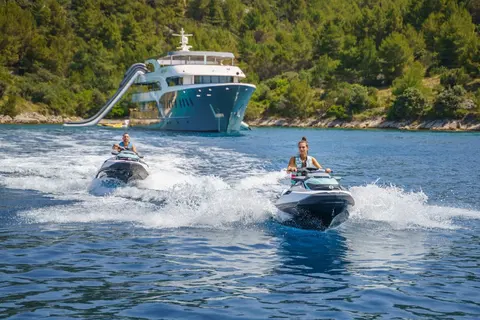 Agape Rose Yacht Charter, photograph 10
