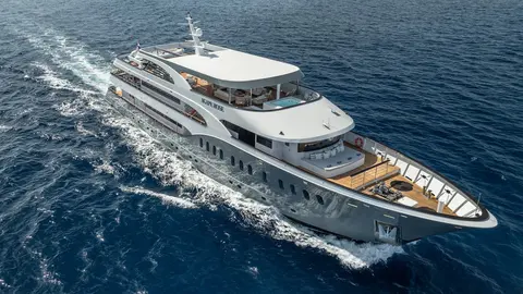 Agape Rose Yacht Charter, photograph 3