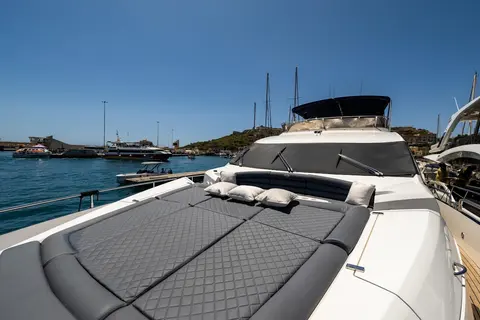 Aino Yacht Charter, photograph 4