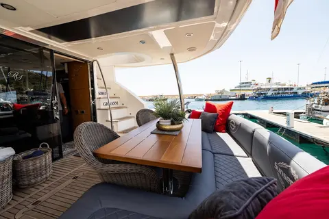 Aino Yacht Charter, photograph 7