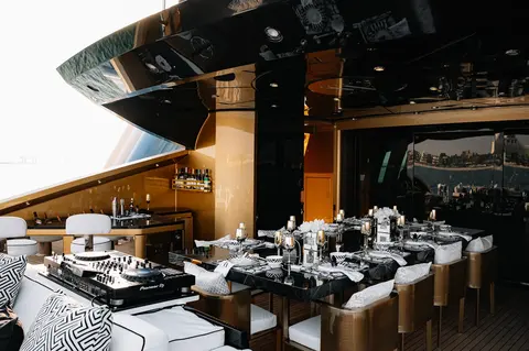 Ak Royalty Yacht Charter in Dubai, photograph 10