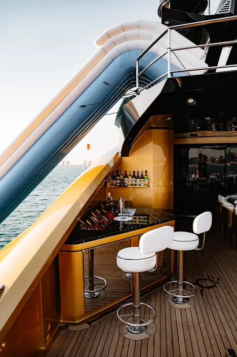 Ak Royalty Yacht Charter in Dubai, photograph 11