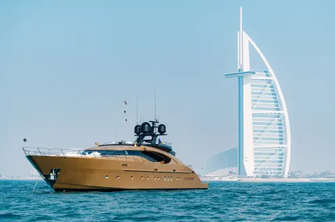 Ak Royalty Yacht Charter in Dubai, photograph 6