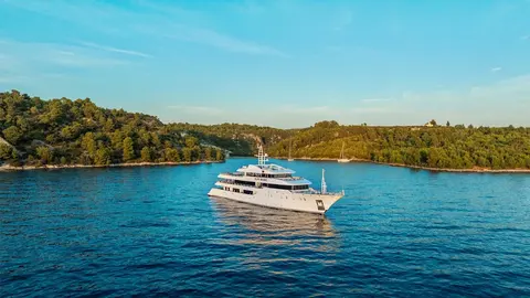 Alfa Mario Yacht Charter, photograph 6