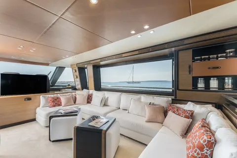 Almar II Yacht Charter, photograph 11