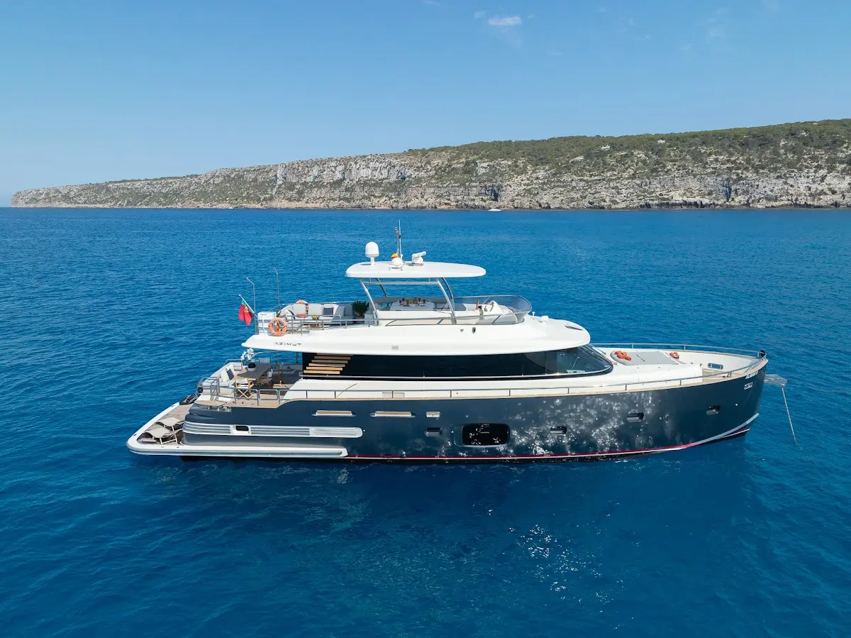 Almar II Yacht Charter
