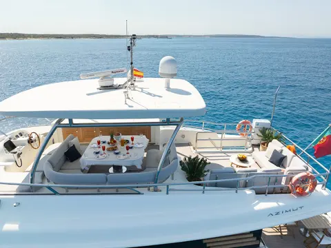 Almar II Yacht Charter, photograph 6