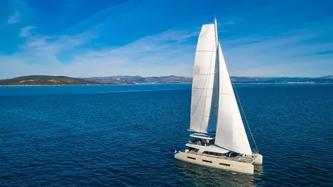 Amada Mia Yacht Charter, photograph 2