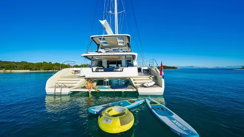 Amada Mia Yacht Charter, photograph 7