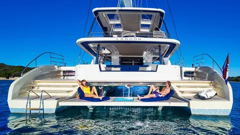Amada Mia Yacht Charter, photograph 9