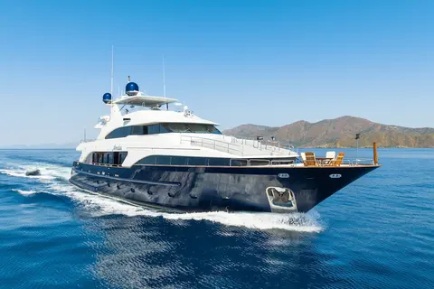 Amadea Yacht Charter, photograph 2