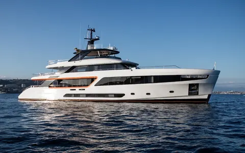 Angel Yacht Charter, photograph 3
