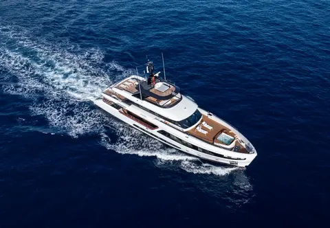 Angel Yacht Charter, photograph 4