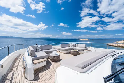Antheya III Yacht Charter, photograph 12
