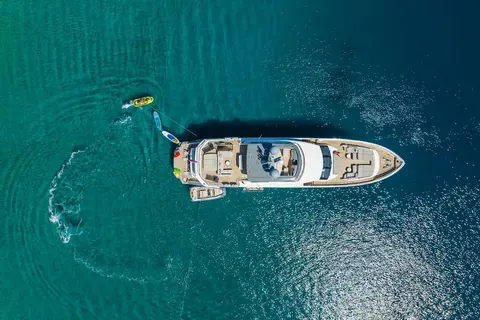 Antheya III Yacht Charter, photograph 6