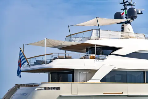 Anything Goes V Yacht Charter, photograph 6
