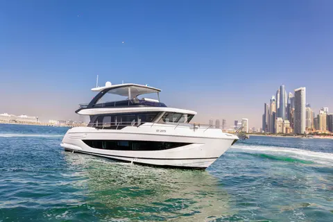 Apex Yacht Charter in Dubai, photograph 4