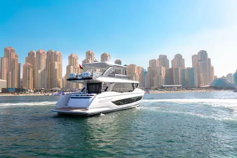Apex Yacht Charter in Dubai, photograph 5