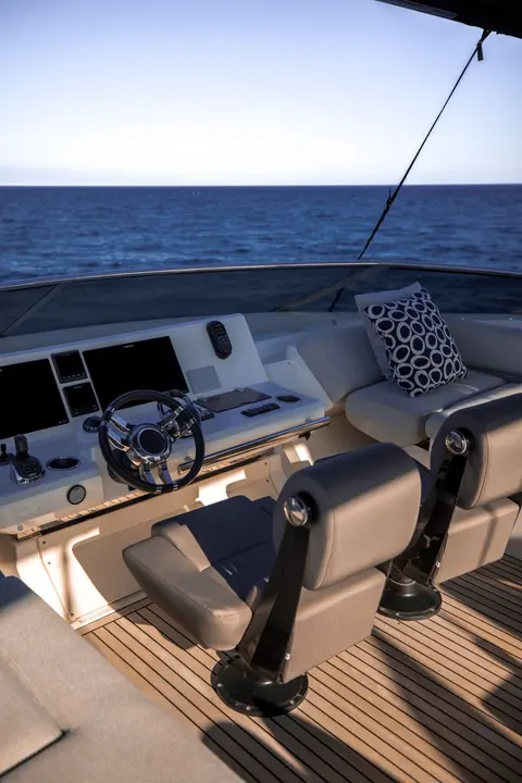 Apollonia Yacht Charter, photograph 9