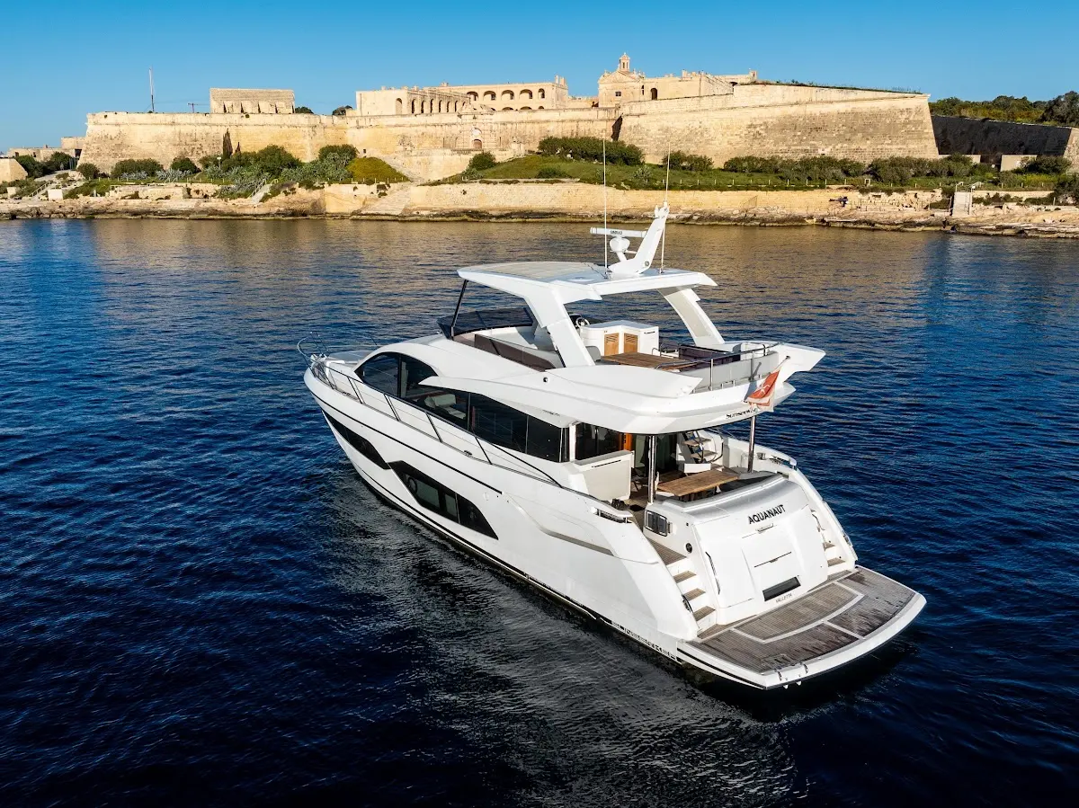 Aquanaut Yacht Charter