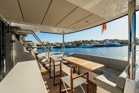 Aquanaut Yacht Charter, photograph 9