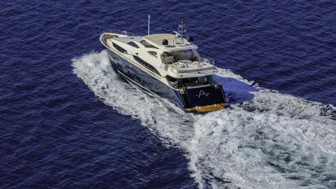 Arago Yacht Charter, photograph 4