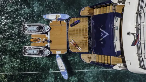 Arago Yacht Charter, photograph 8