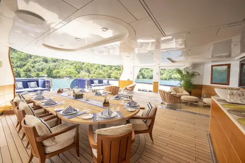 Arctic Yacht Charter, photograph 12