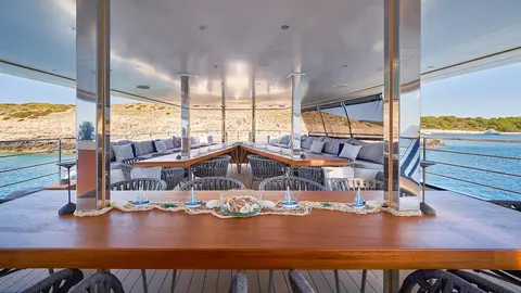 Argo Yacht Charter, photograph 12