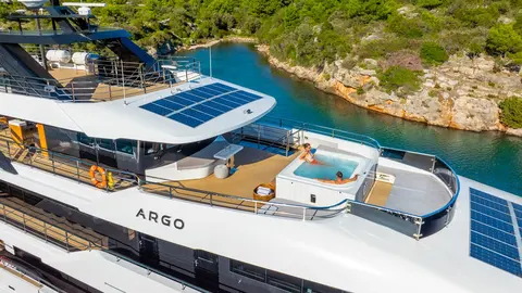 Argo Yacht Charter, photograph 9
