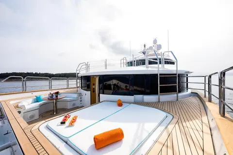 Arthur's Way Yacht Charter, photograph 6