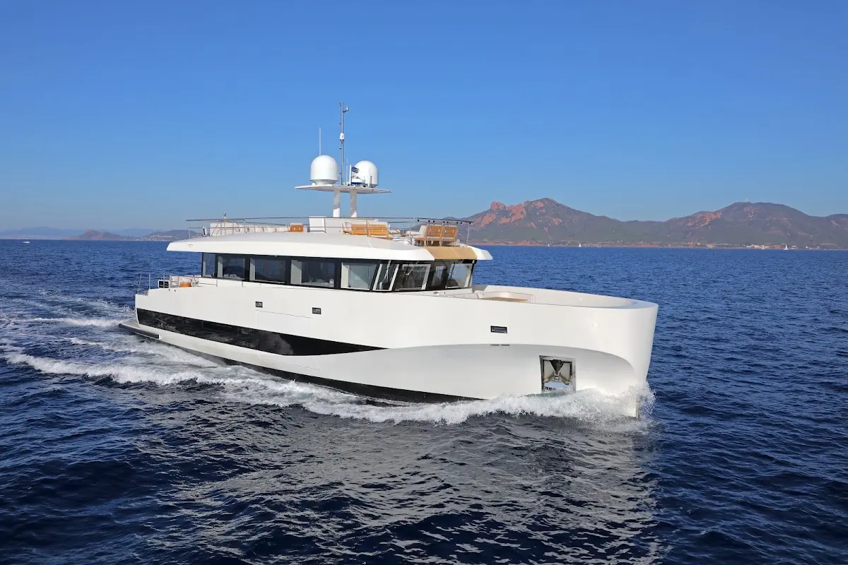 Athena I Yacht Charter