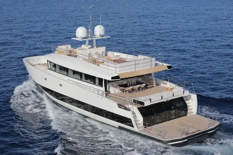 Athena I Yacht Charter, photograph 3