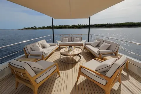 Athena I Yacht Charter, photograph 8