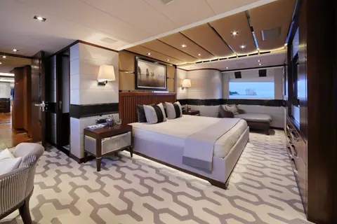 Aurelia Yacht Charter, photograph 11