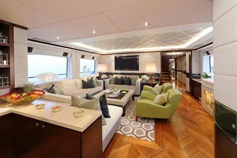 Aurelia Yacht Charter, photograph 9