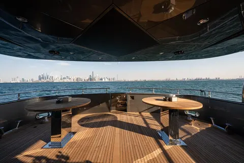 Azimut 100 Jumbo Yacht for Sale, photograph 6