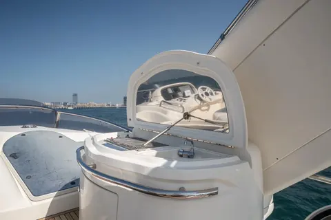 Azimut 68E Yacht for Sale, photograph 11