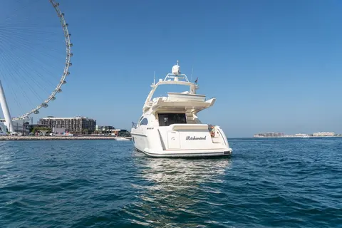 Azimut 68E Yacht for Sale, photograph 5