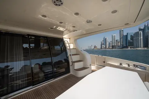 Azimut 68E Yacht for Sale, photograph 8