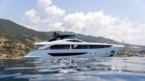 Baccarat Yacht Charter, photograph 5